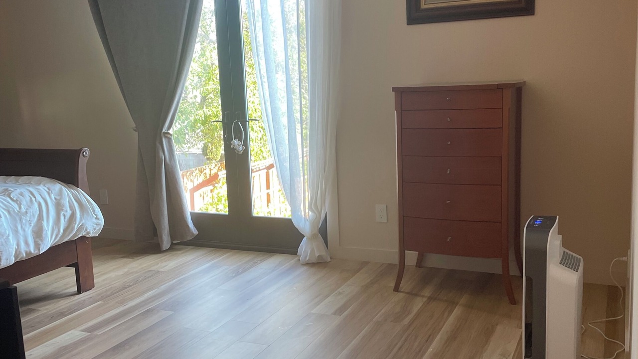 Photo of Bedroom in East Palo Alto