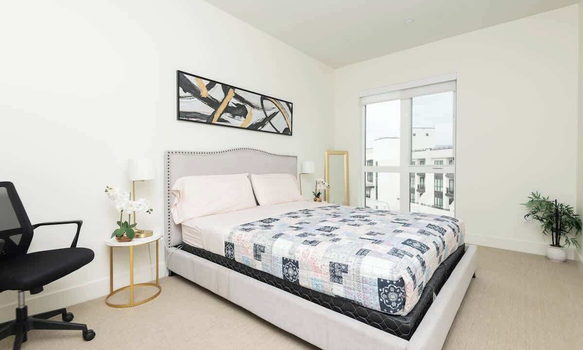 Photo of Bedroom in Inglewood