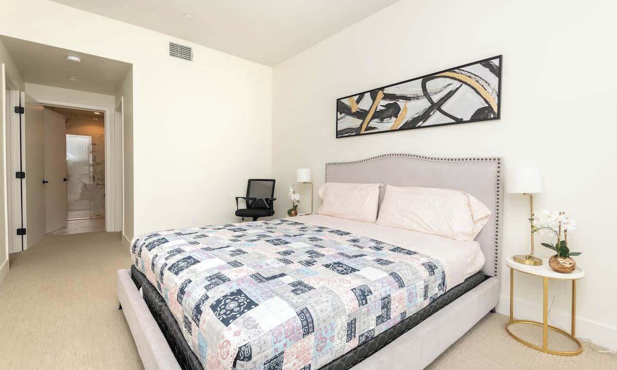 Photo of Bedroom in Inglewood