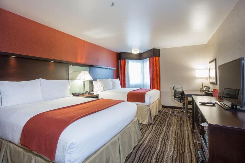 Photo of Bedroom in Mountain View