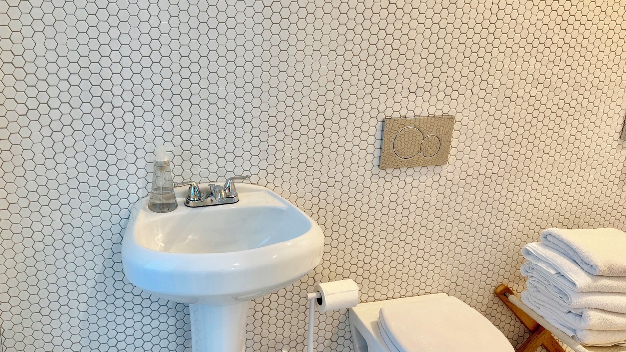 Photo of Bathroom in Los Altos Hills
