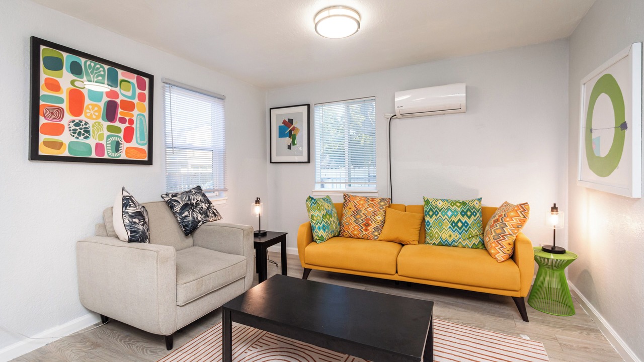 Photo of Livingroom in Southeastern Sacramento