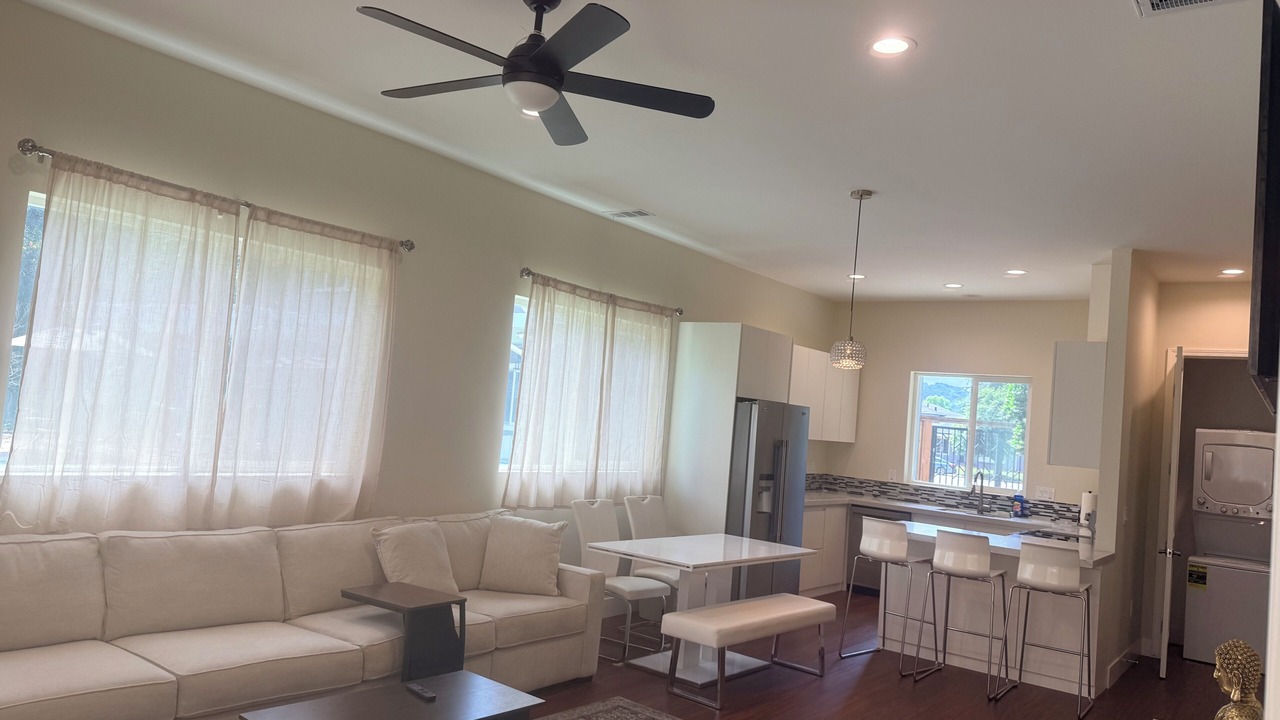 Photo of Livingroom in Pleasanton