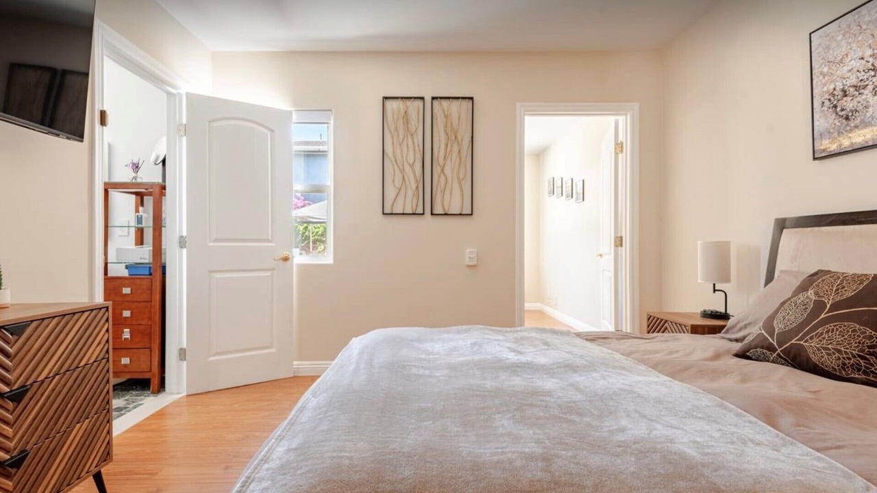 Photo of Bathroom in Valley Glen