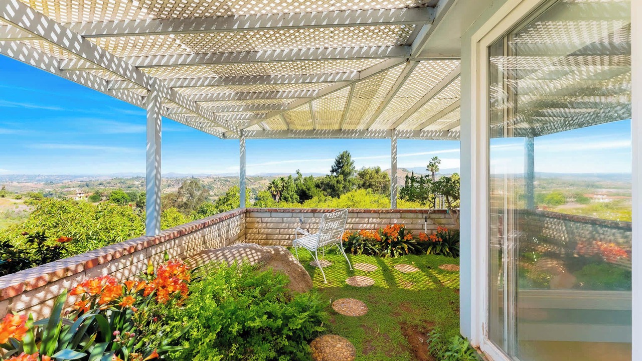 Photo of Patio Balcony in Bonsall