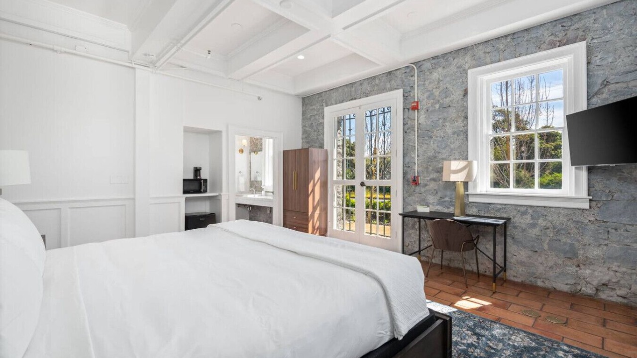 Photo of Bedroom in Santa Rosa