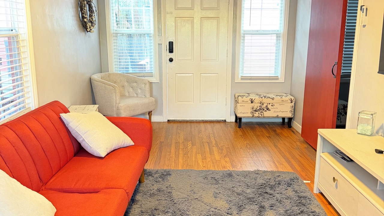 Photo of Livingroom in Little Italy