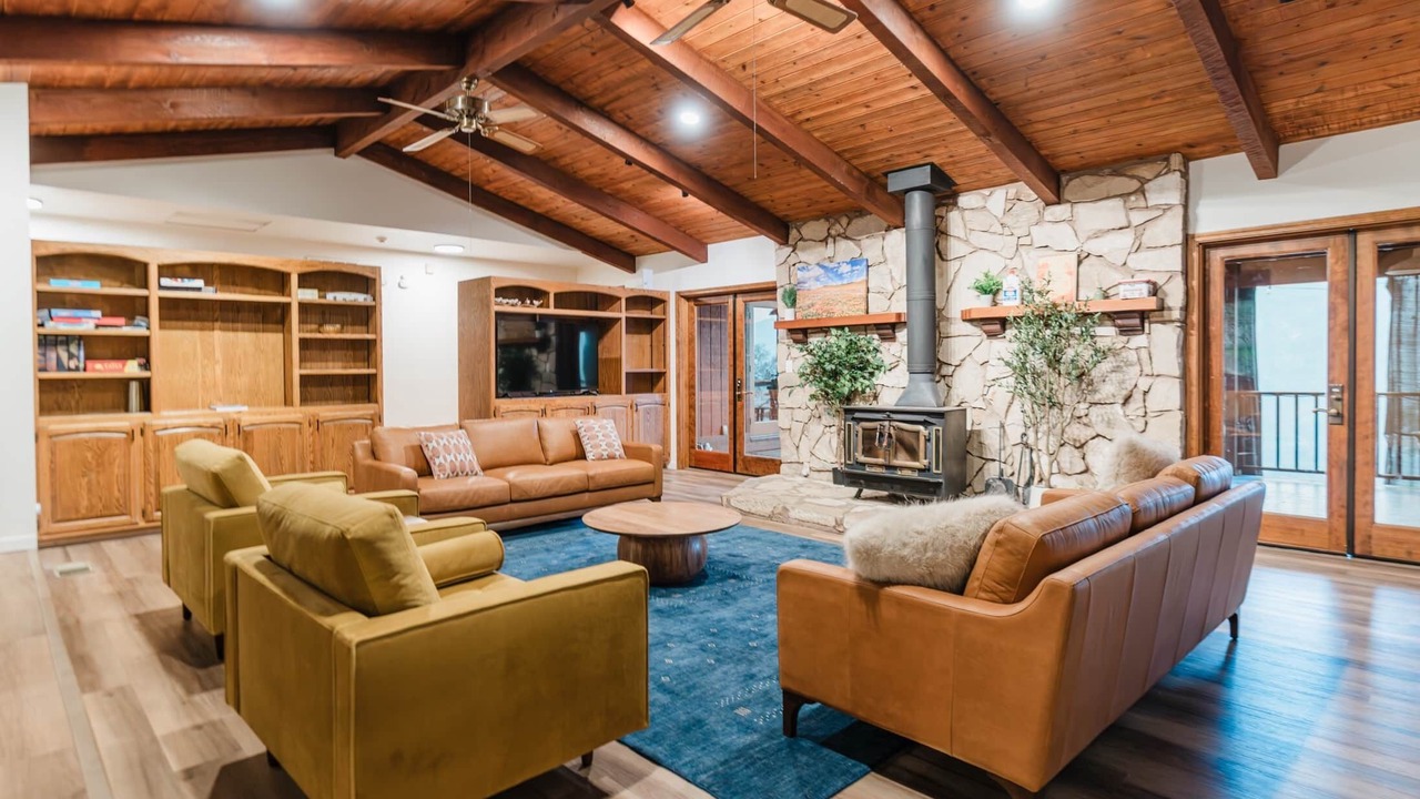 Photo of Livingroom in Three Rivers