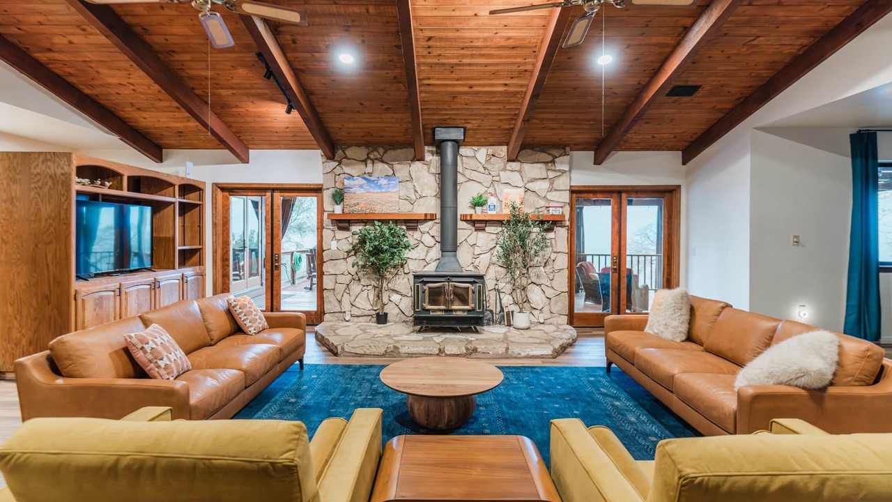 Photo of Livingroom in Three Rivers