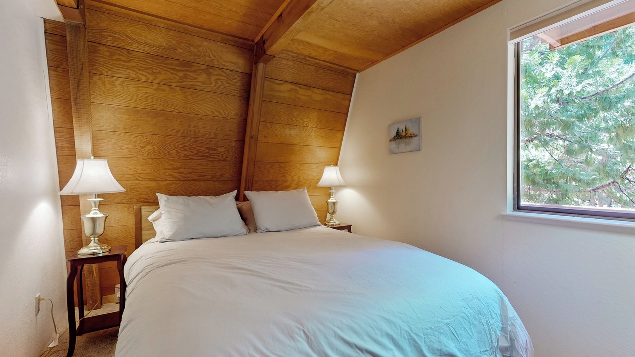 Photo of Bedroom in Blairsden-Graeagle