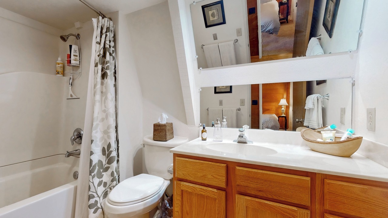 Photo of Bathroom in Blairsden-Graeagle