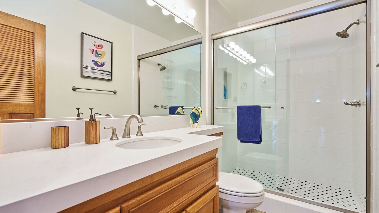 Photo of Bathroom in Avalon
