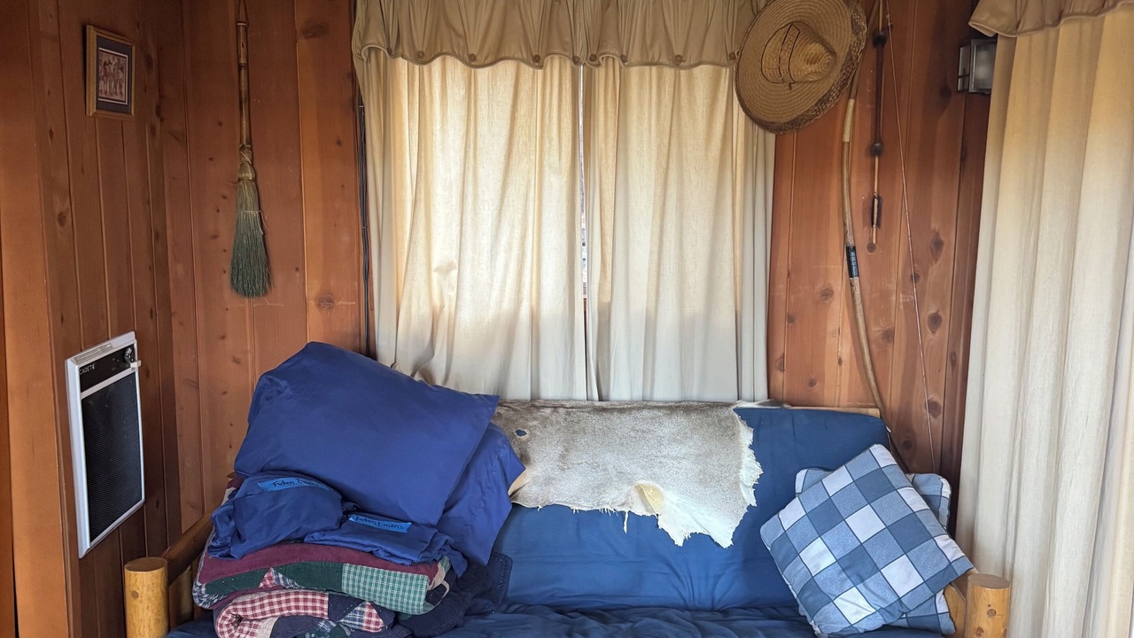 Photo of Livingroom in Pine Mountain Club