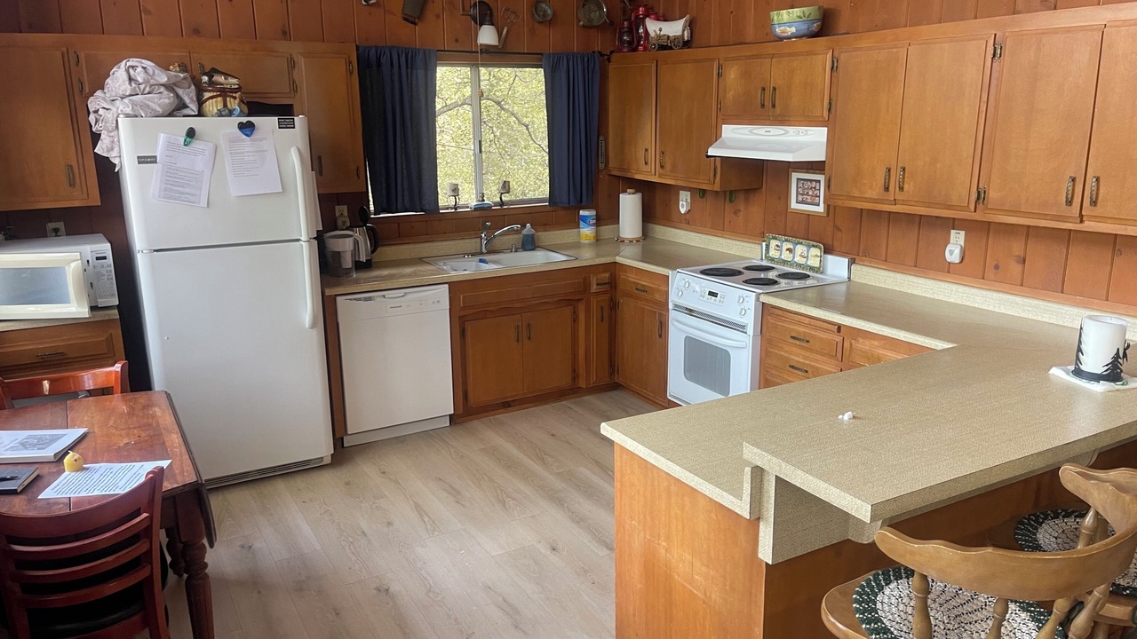 Photo of Kitchen in Pine Mountain Club
