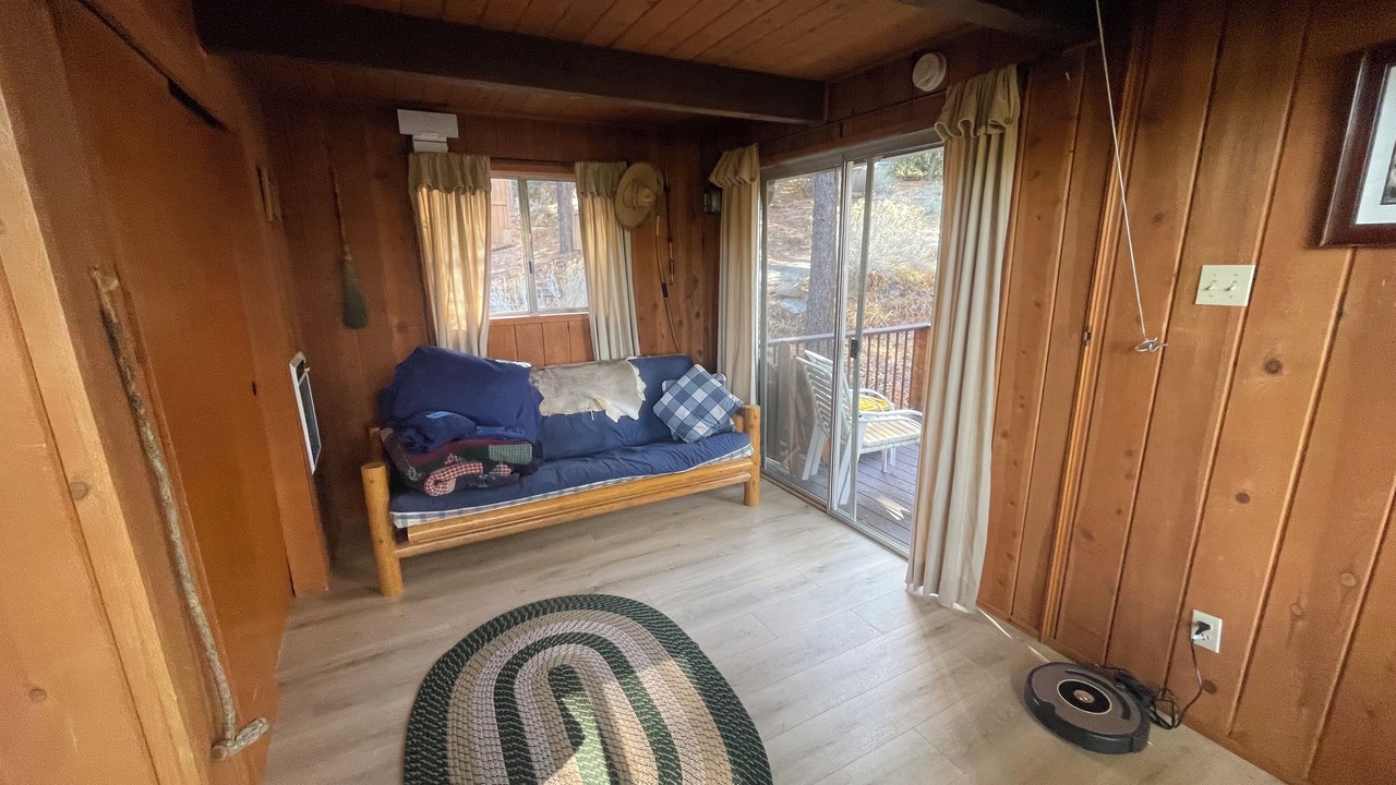 Photo of Livingroom in Pine Mountain Club
