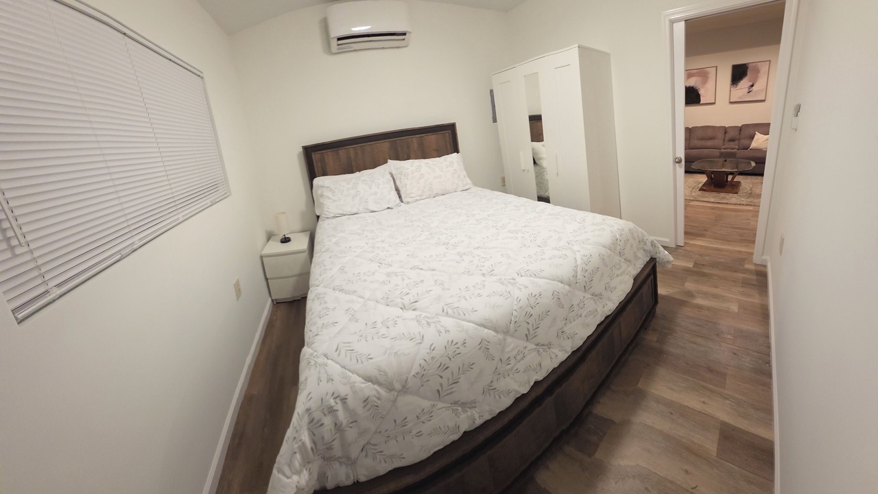 Photo of Bedroom in North Hollywood