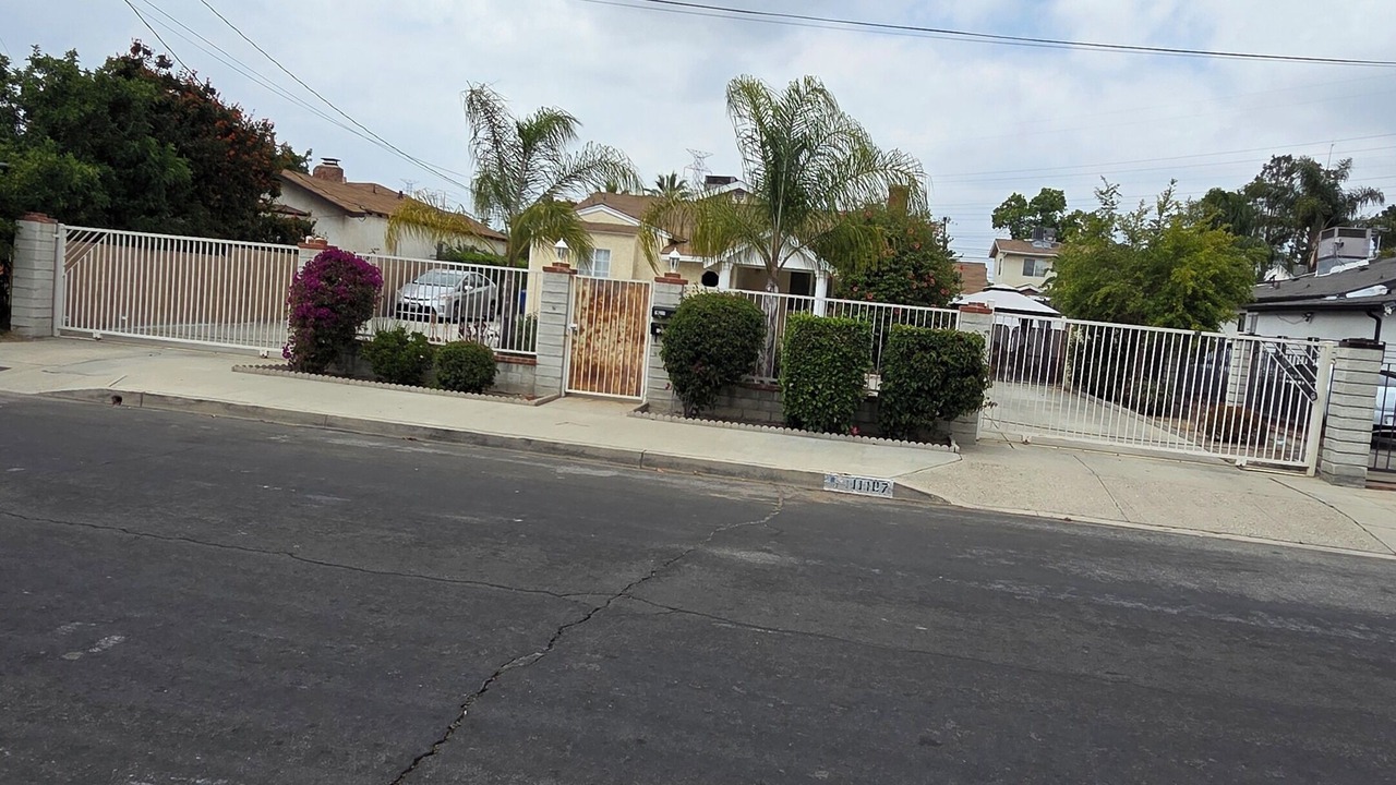 Photo of Others in North Hollywood