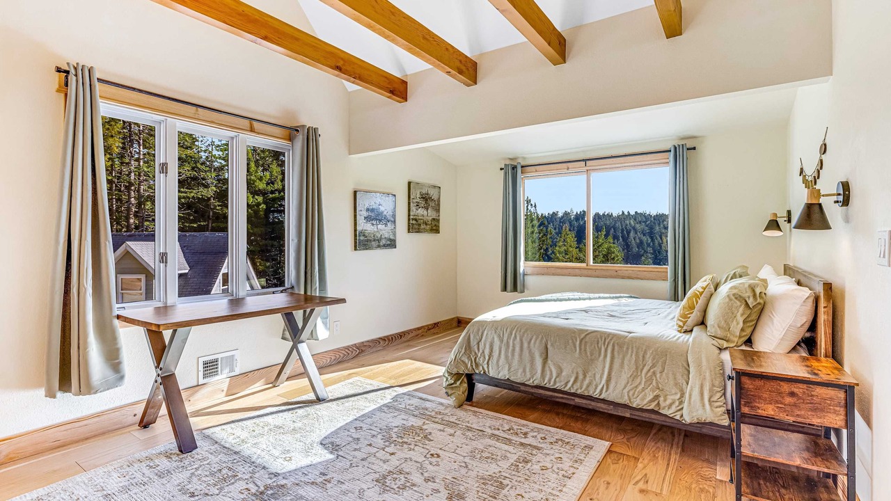 Photo of Bedroom in Little River