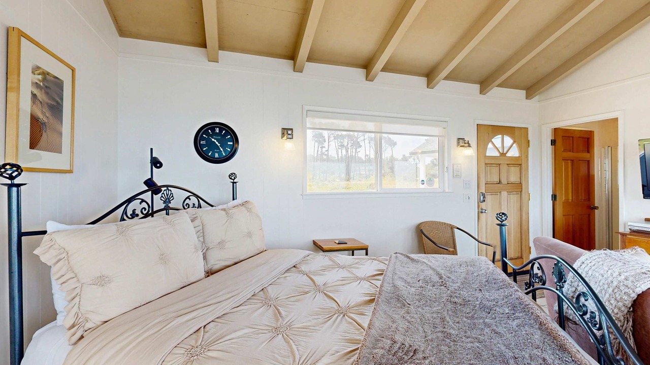 Photo of Bedroom in Fort Bragg