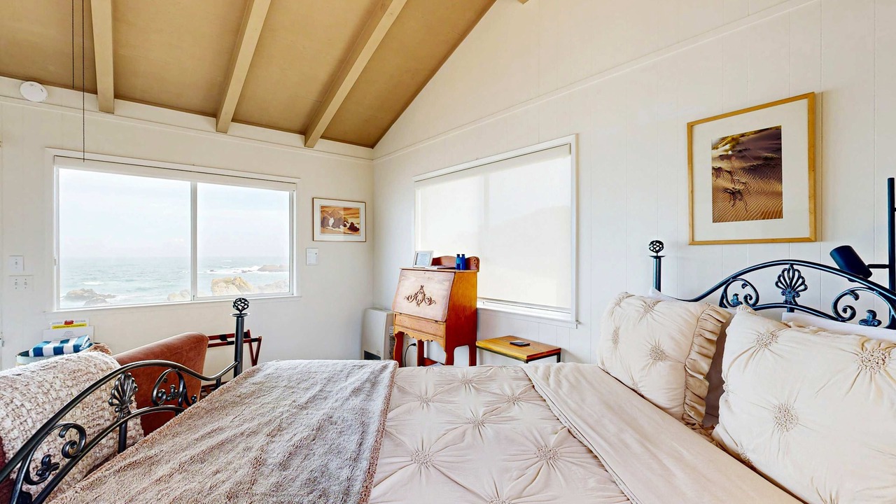 Photo of Bedroom in Fort Bragg