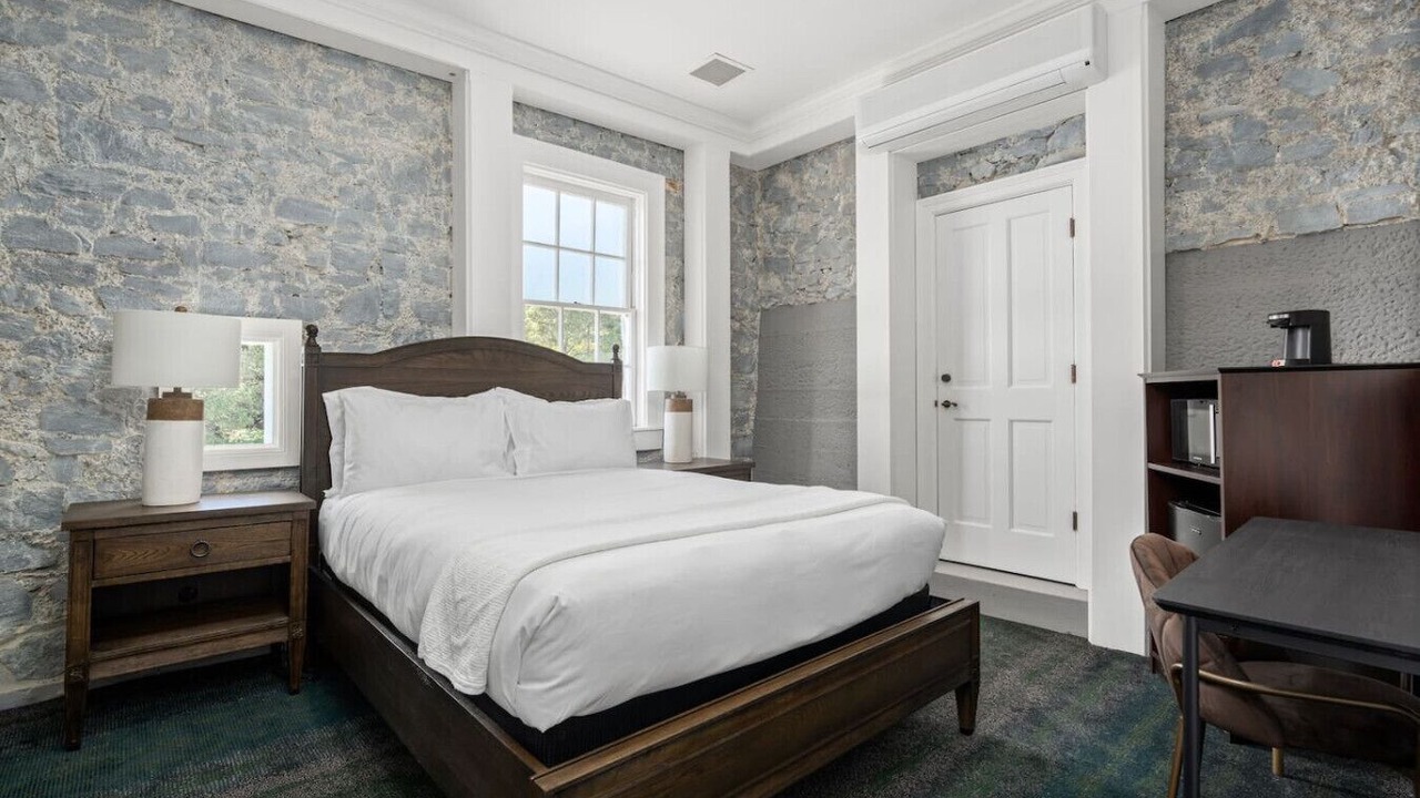Photo of Bedroom in Santa Rosa