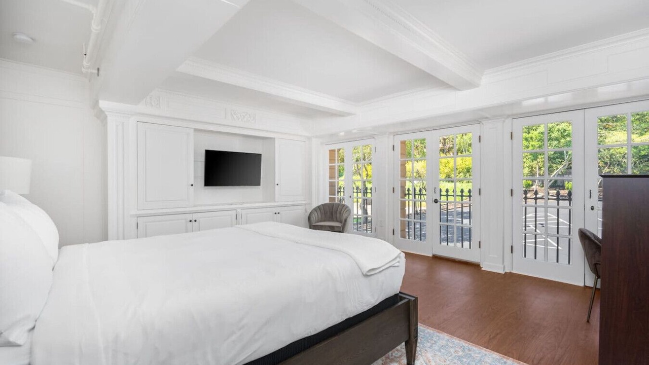 Photo of Bedroom in Santa Rosa