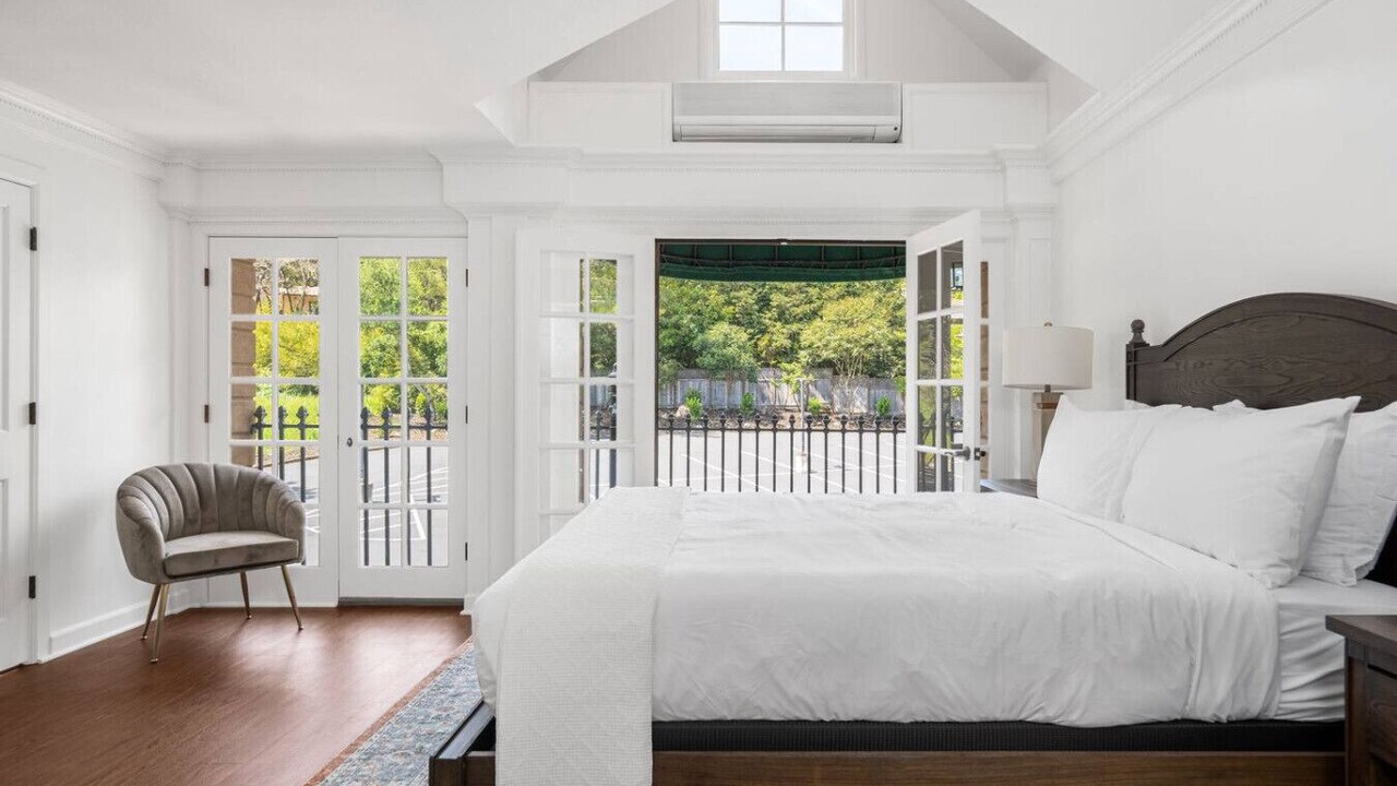 Photo of Bedroom in Santa Rosa