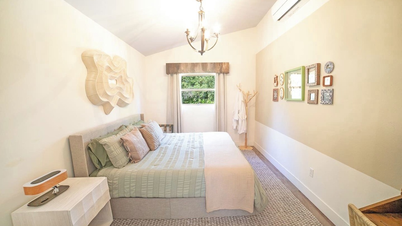 Photo of Bedroom in Glen Ellen