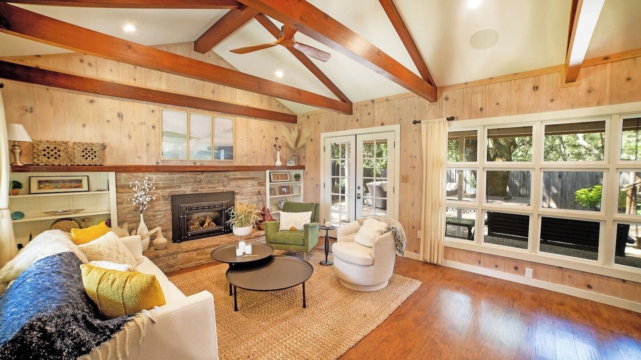 Photo of Livingroom in Glen Ellen