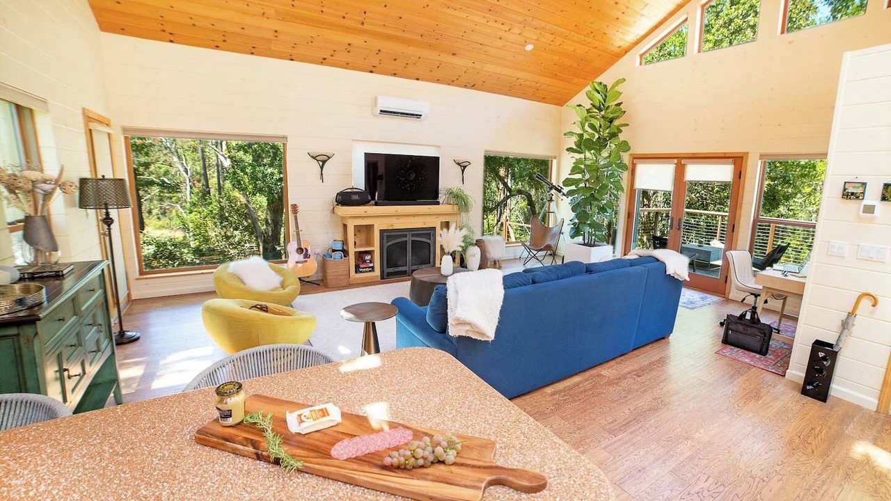 Photo of Livingroom in Glen Ellen