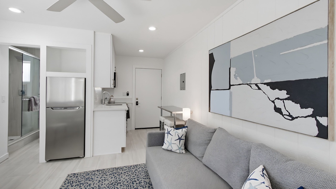 Photo of Livingroom in Crown Point