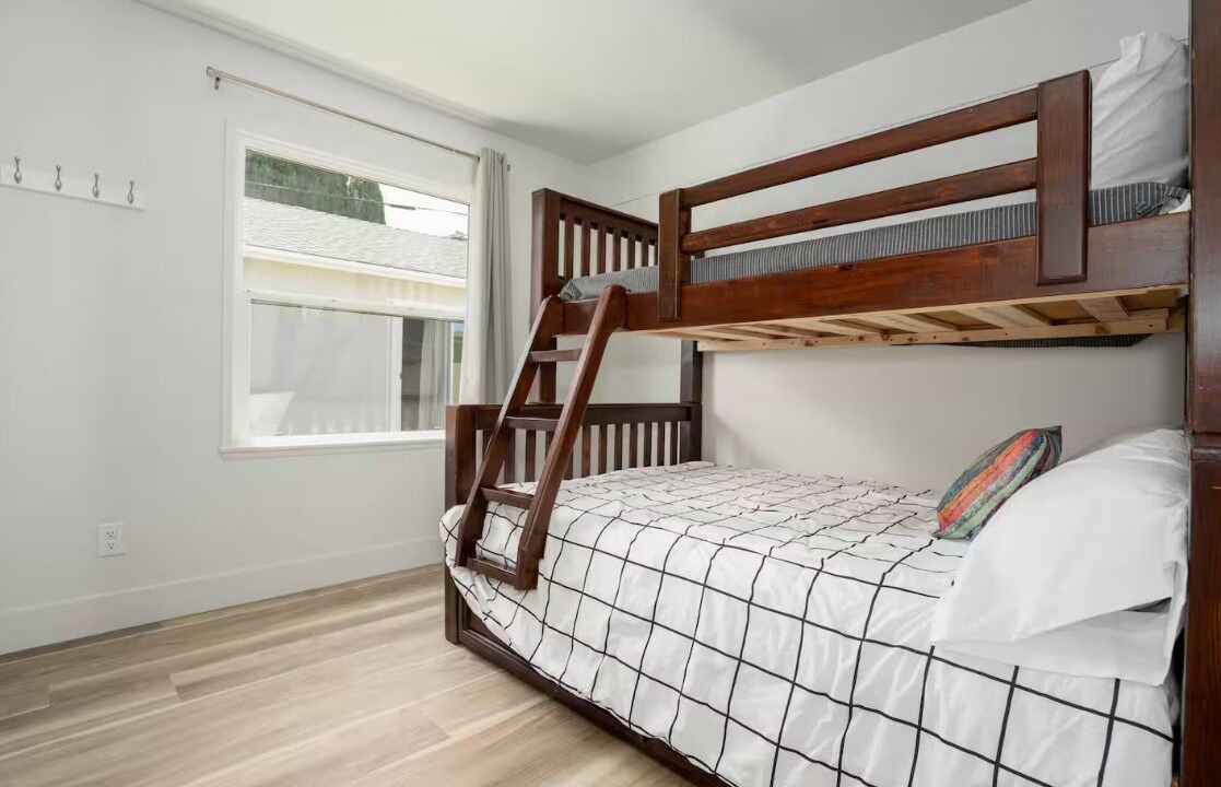 Photo of Bedroom in Midway City