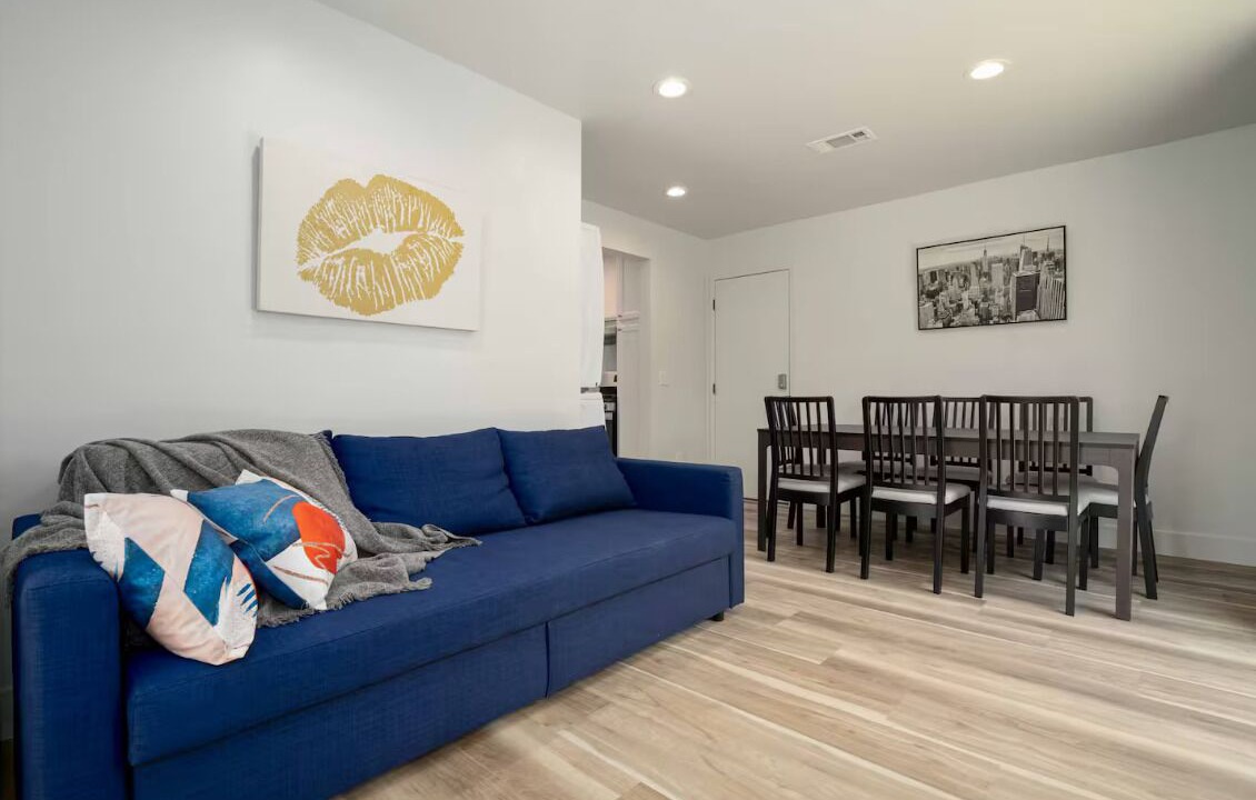 Photo of Livingroom in Midway City
