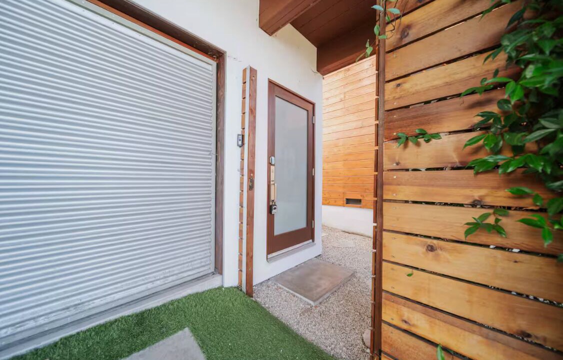 Photo of Outdoor in Studio Village
