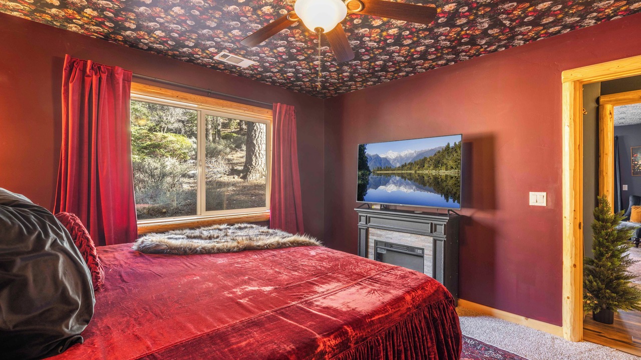 Photo of Bedroom in Upper Moonridge
