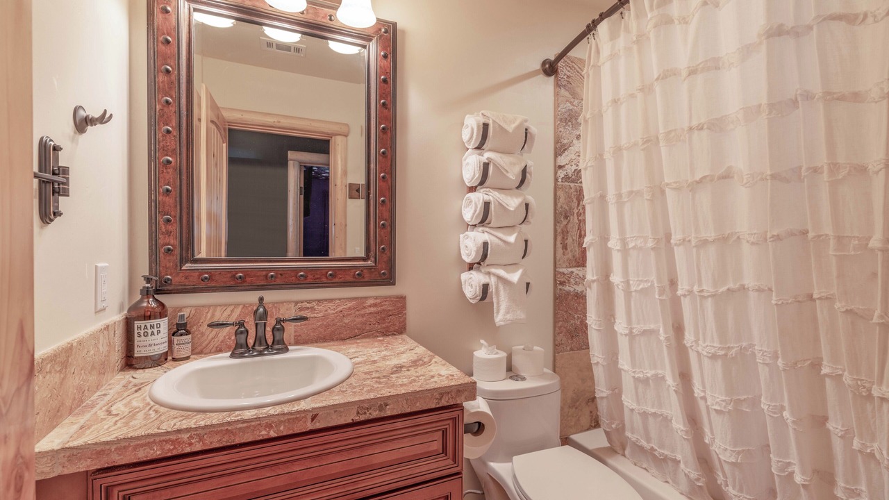 Photo of Bathroom in Upper Moonridge