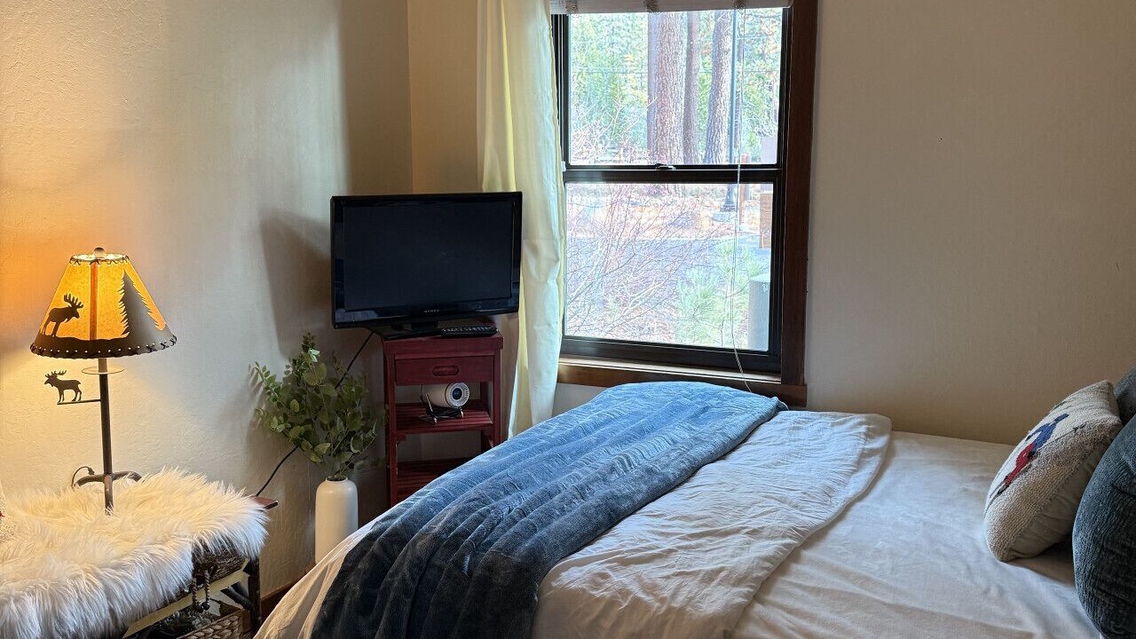 Photo of Bedroom in Tahoe Vista