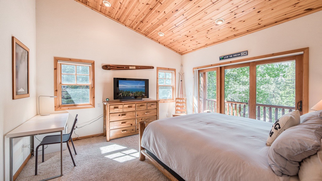 Photo of Bedroom in Alpine Meadows