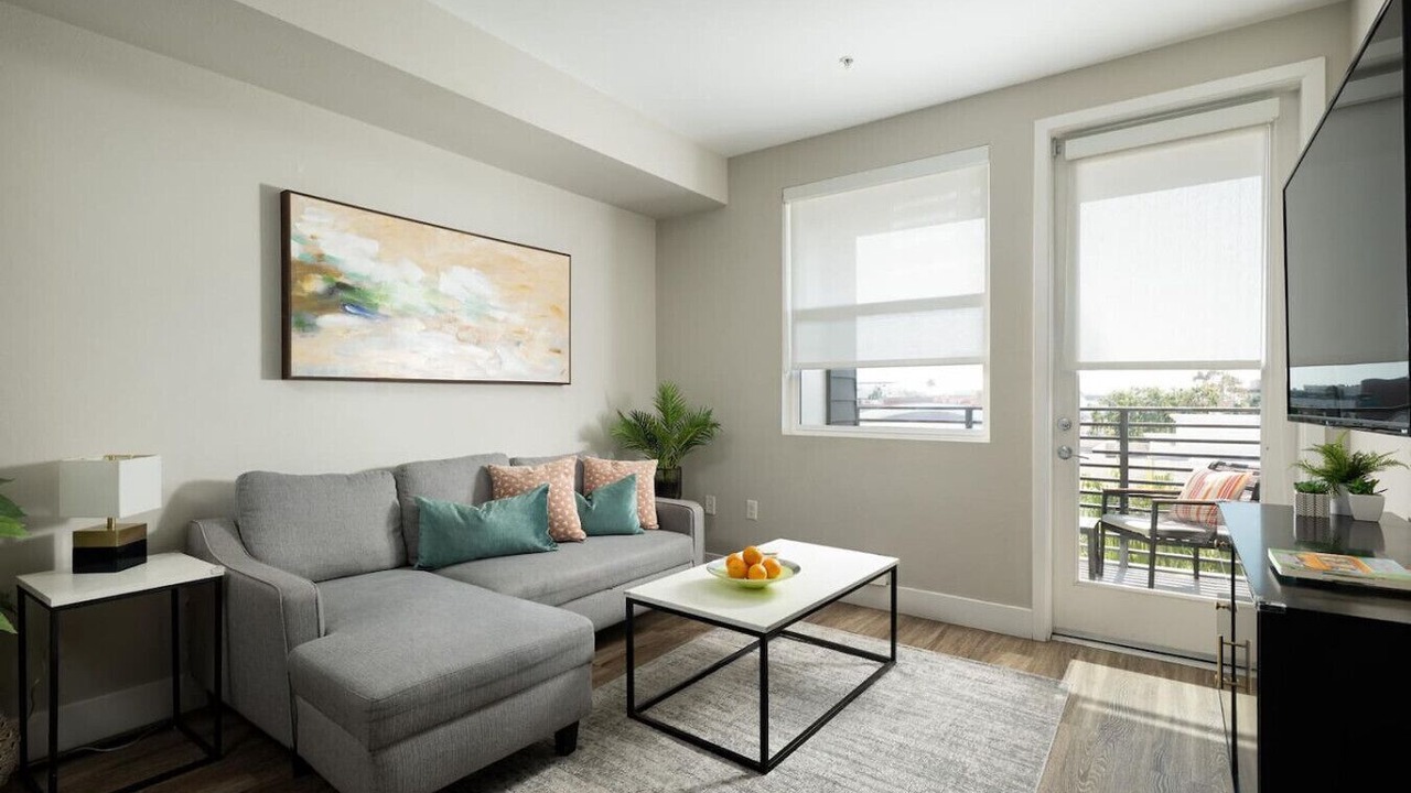 Photo of Livingroom in Orange