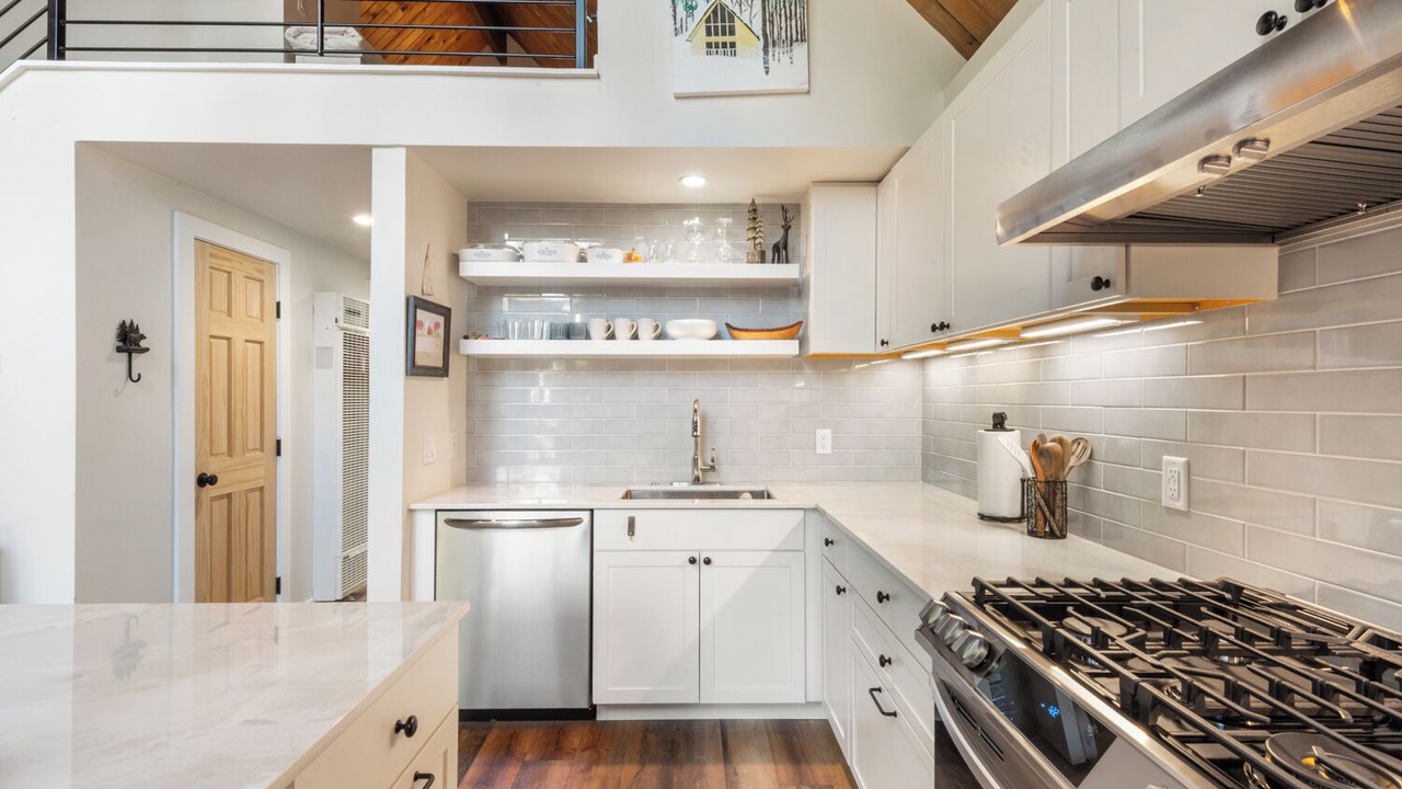 Photo of Kitchen in Tahoma