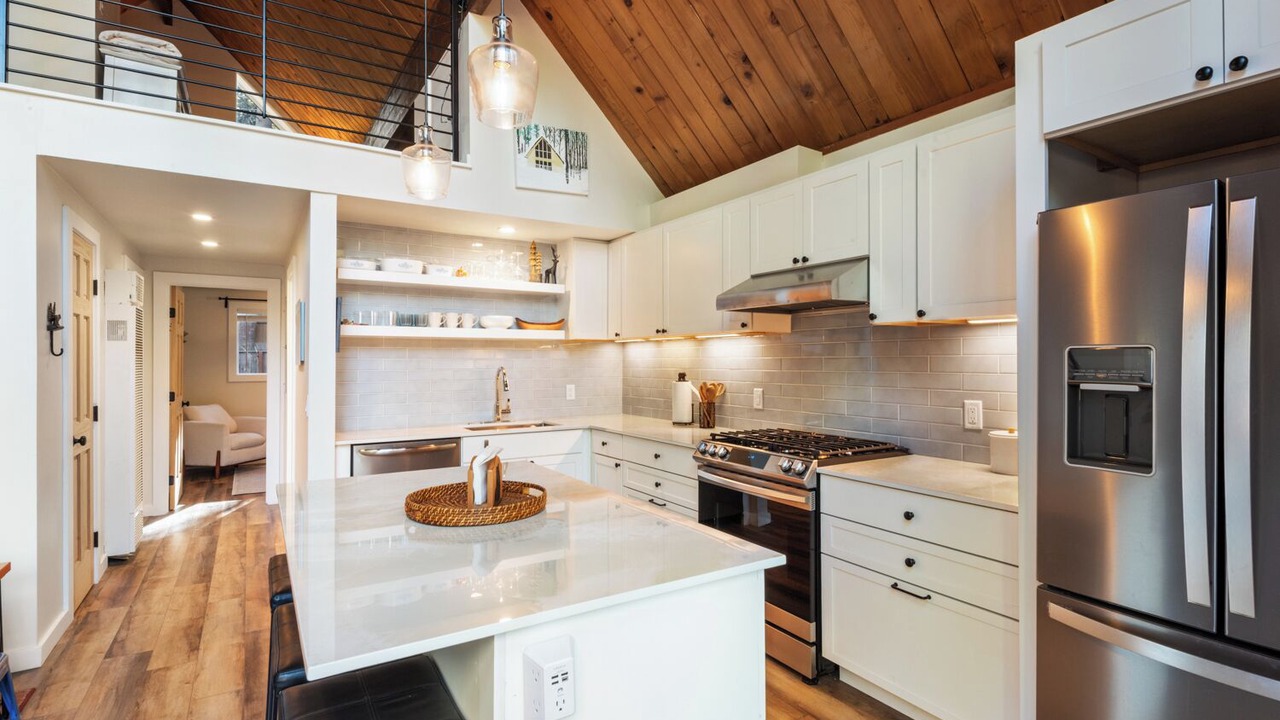 Photo of Kitchen in Tahoma