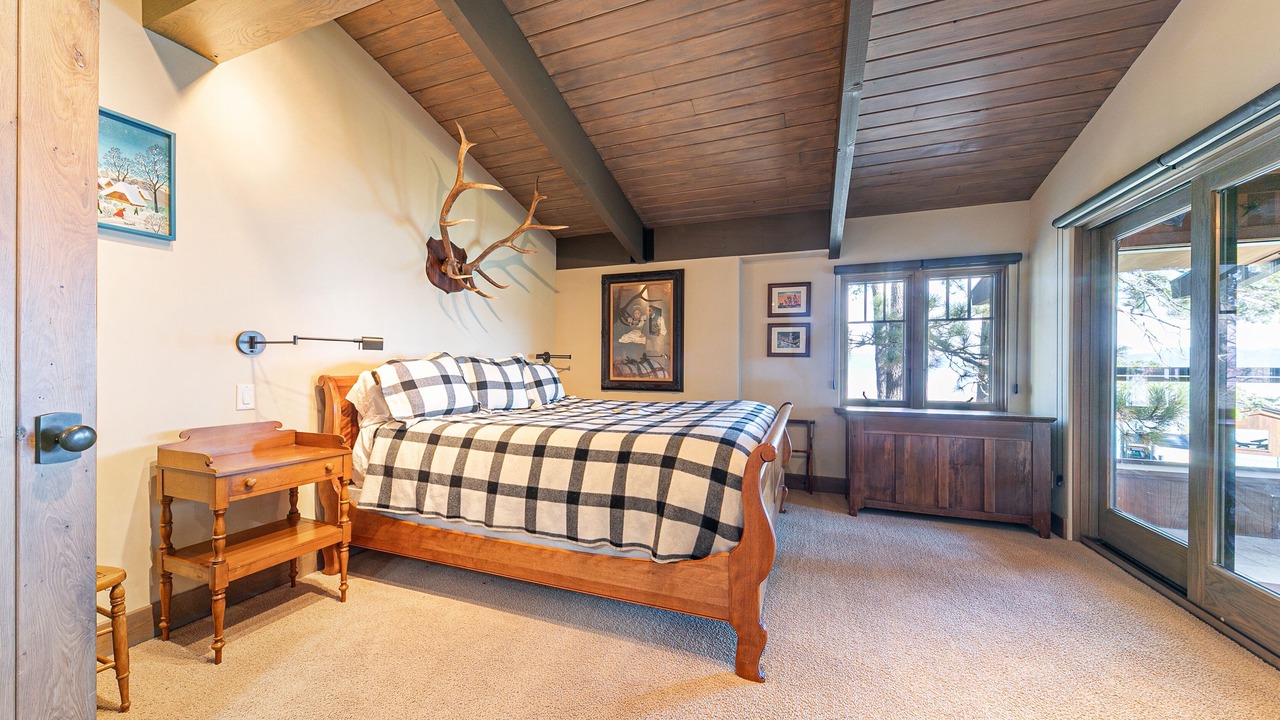 Photo of Bedroom in Tahoma