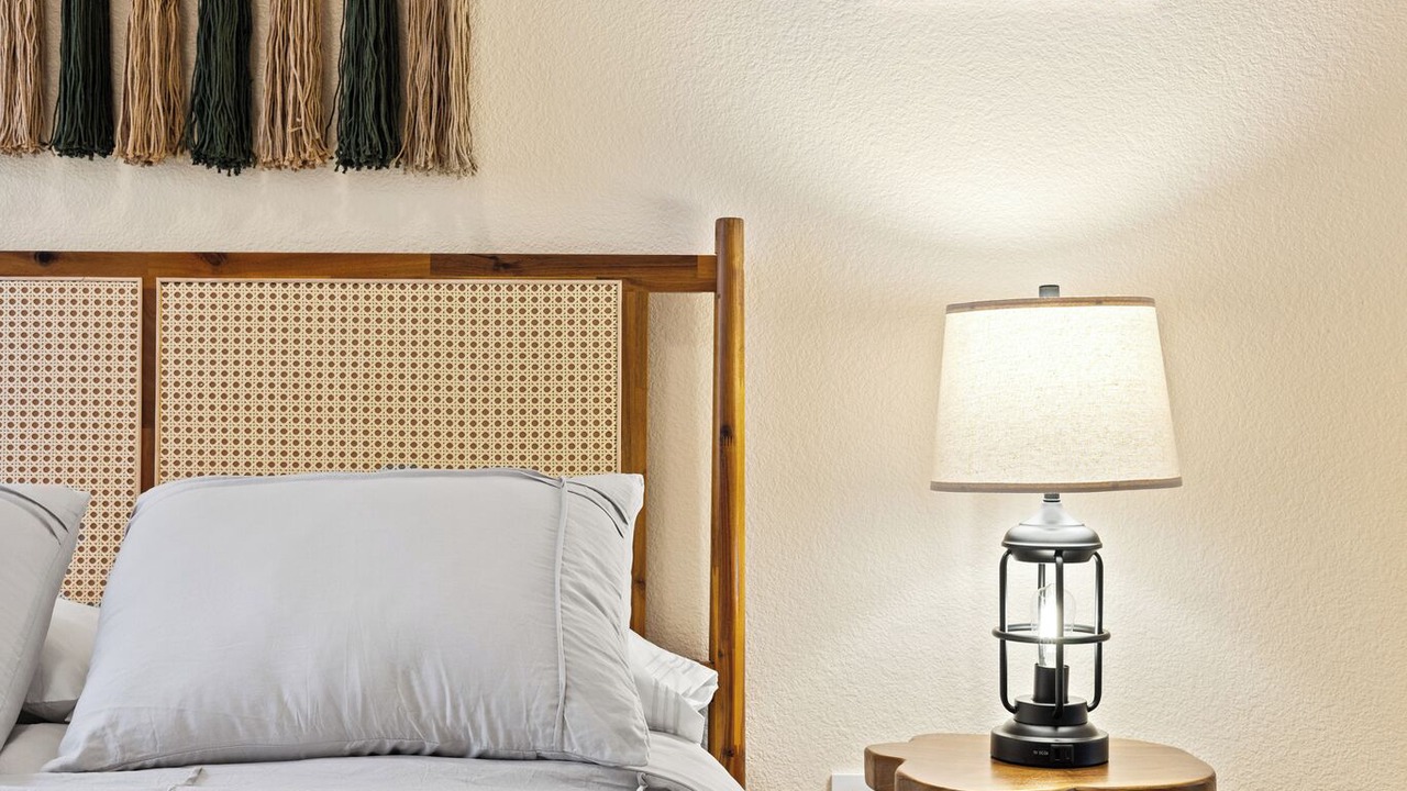 Photo of Bedroom in Poverty Ridge