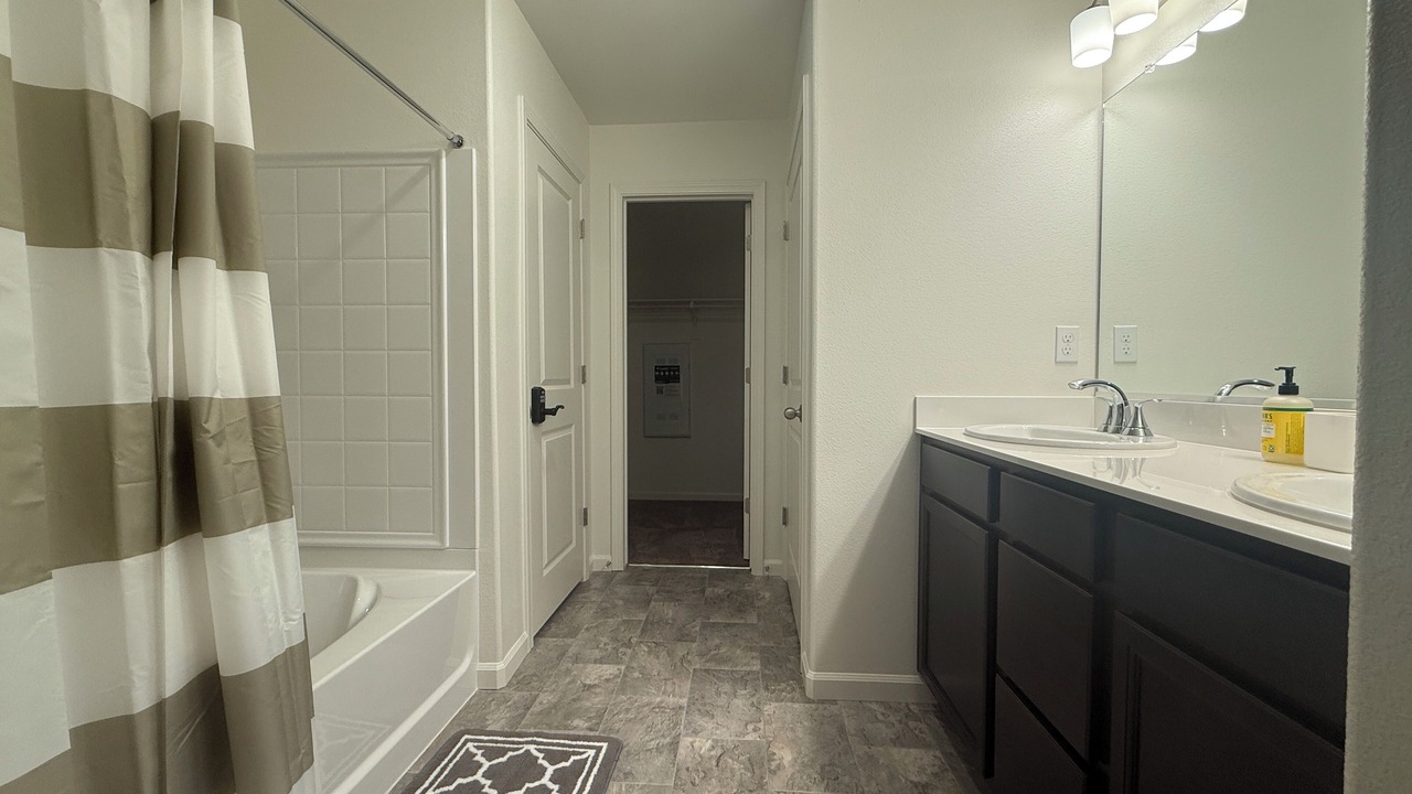 Photo of Bathroom in Roosevelt