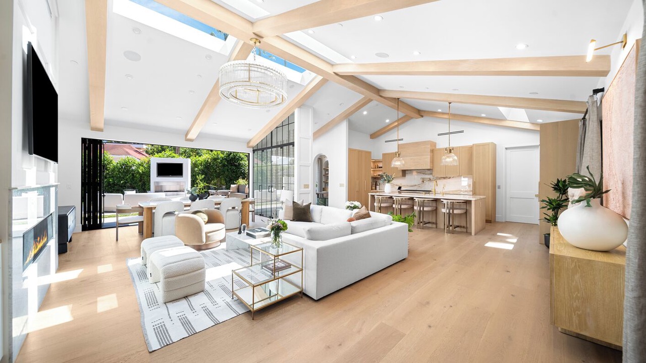 Photo of Livingroom in Mount Olympus