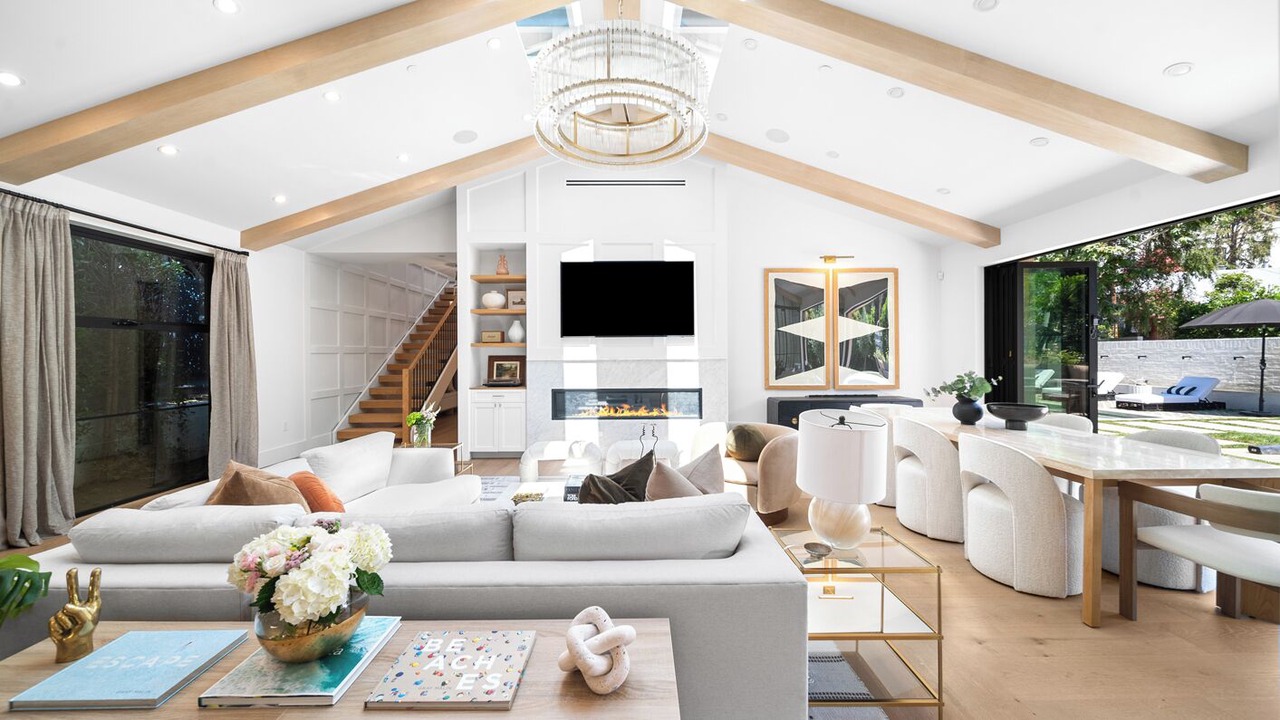 Photo of Livingroom in Mount Olympus