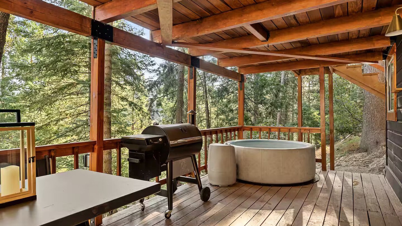 Photo of Patio Balcony in Crestline