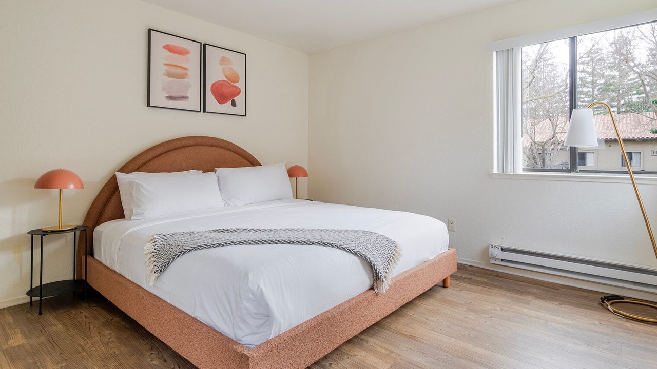 Photo of Bedroom in Shoreline West
