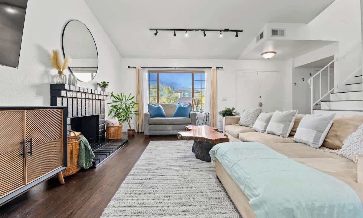Photo of Livingroom in Linda Vista