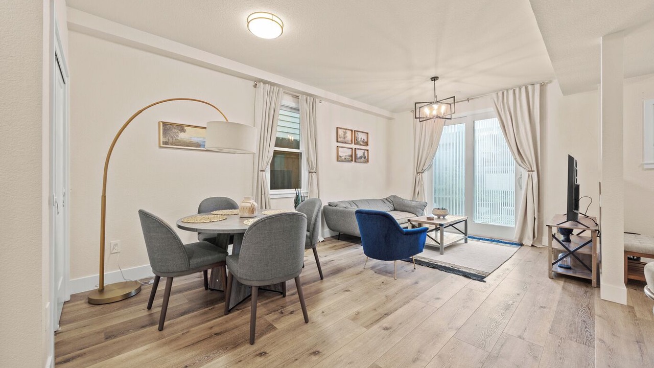 Photo of Livingroom in Poverty Ridge